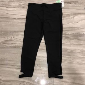Forever 21 Black Capri Leggings